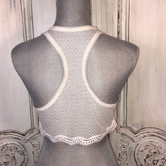Gorgeous No Tags Cream Racer Back Lacey Bralette - Picture 6 of 7